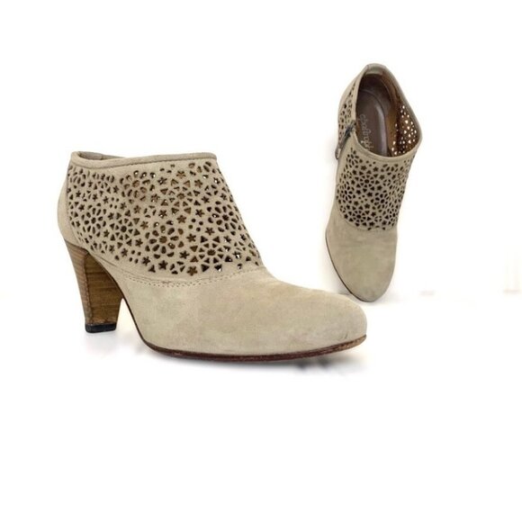 APOSTROPHE ANKLE SUEDE  LEATHER SIDE ZIPPER PERFORATED HEELED BOOTS - Picture 16 of 16